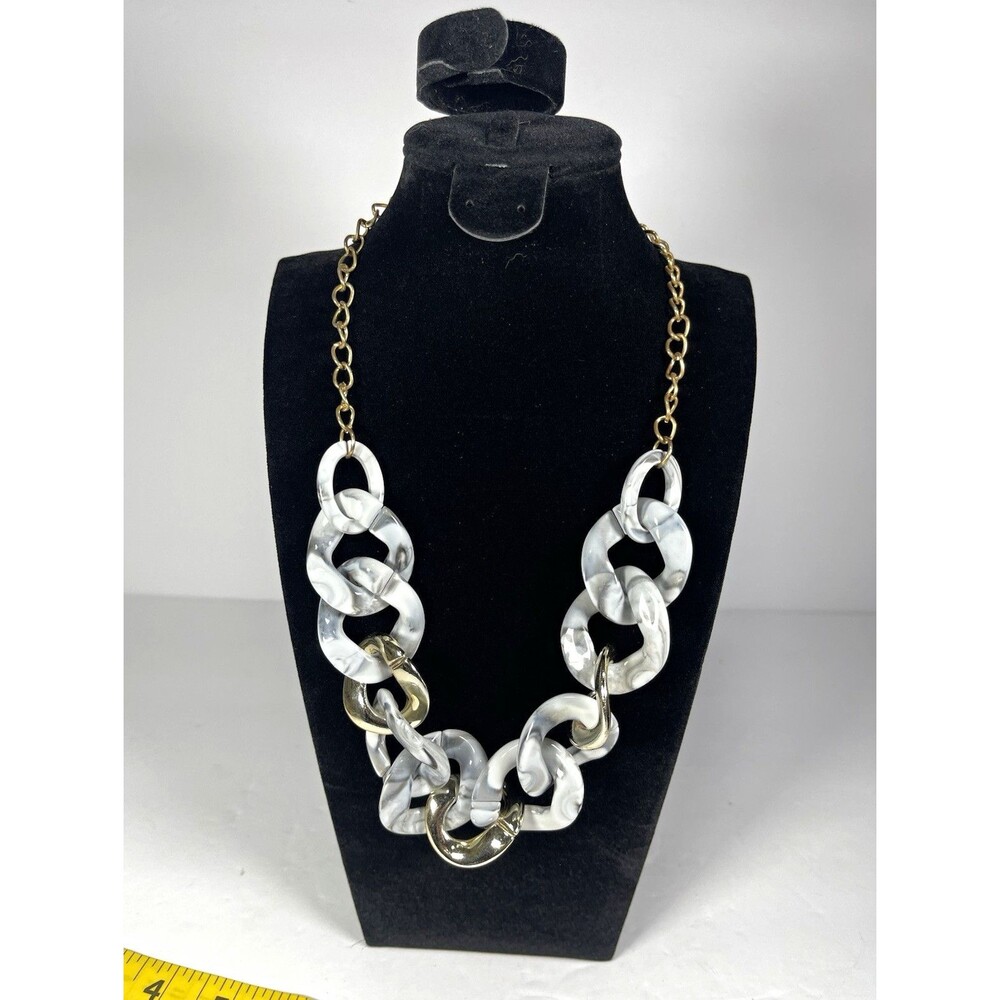 White Marble-Effect Plastic Statement Chain Necklace Gold Tone Oval Links 21"